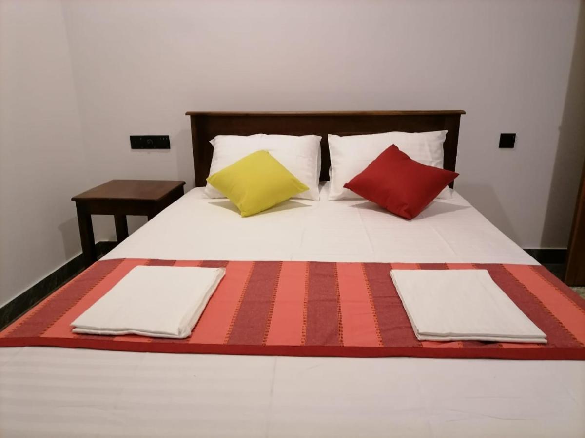 Ceylonima Home Stay Anuradhapura Luaran gambar