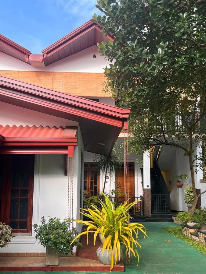 Ceylonima Home Stay Anuradhapura Luaran gambar