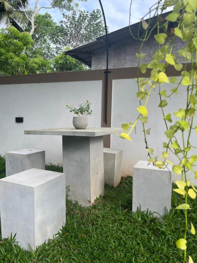 Ceylonima Home Stay Anuradhapura Luaran gambar