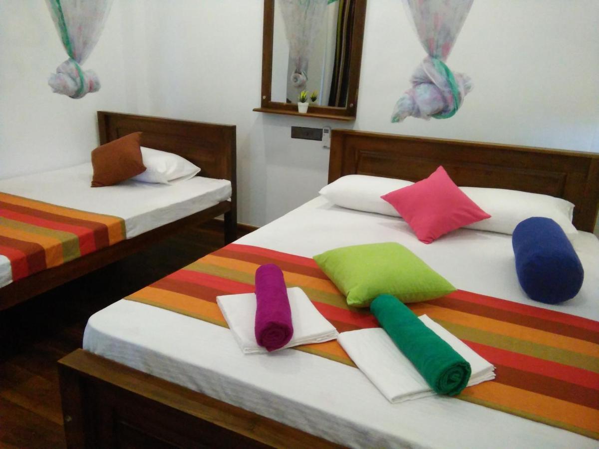 Ceylonima Home Stay Anuradhapura Luaran gambar