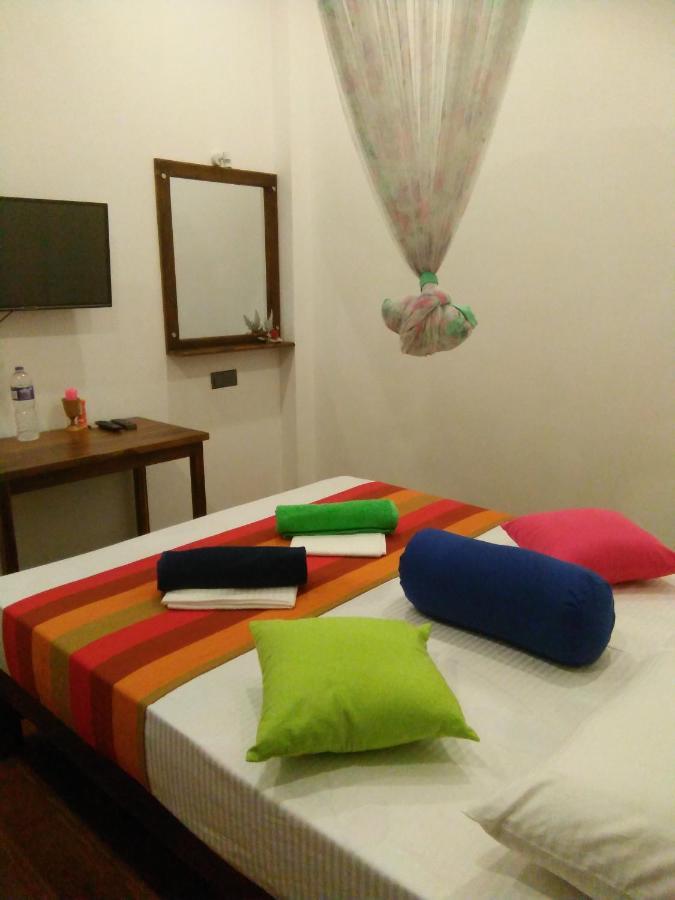 Ceylonima Home Stay Anuradhapura Luaran gambar