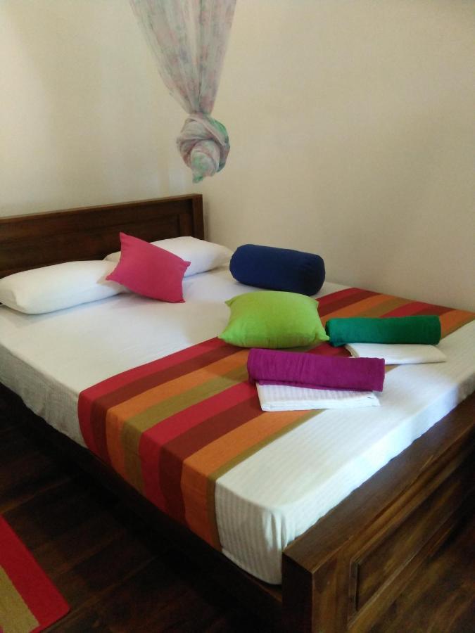 Ceylonima Home Stay Anuradhapura Luaran gambar